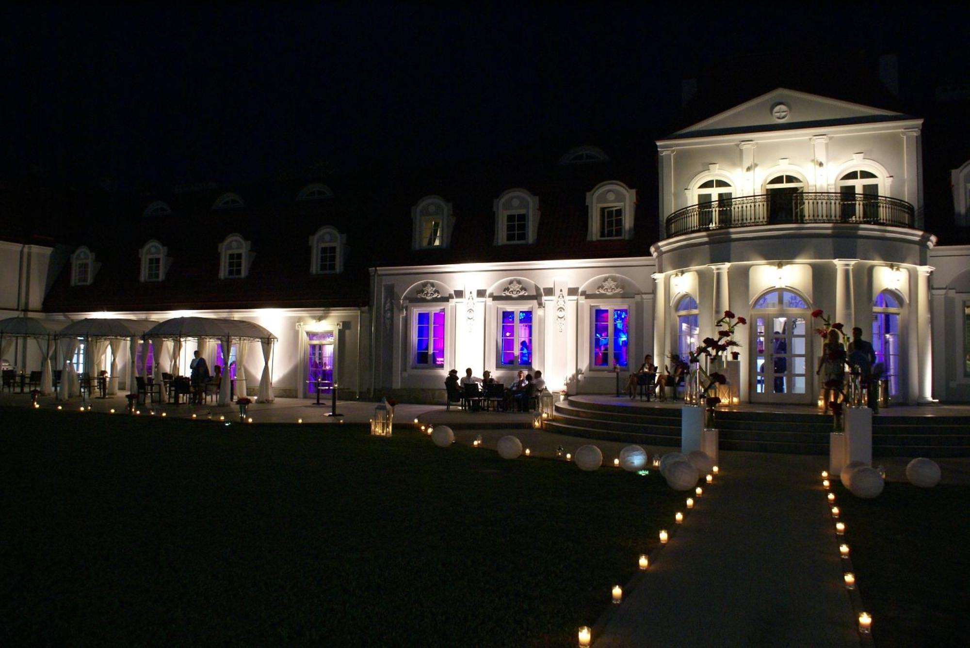 Palac Domaniowski Wieniawa Экстерьер фото